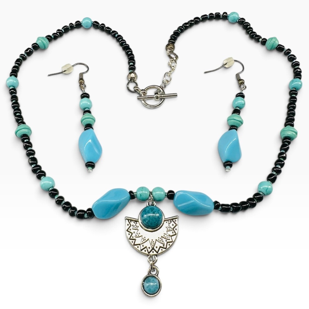 Vintage Southwestern Turquoise & Black Beaded Statement Necklace & Earring Set